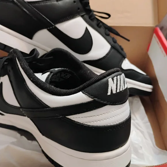 Hot🔥Men Nike Panda Dunk Low Super Clean - Picture 7 of 8